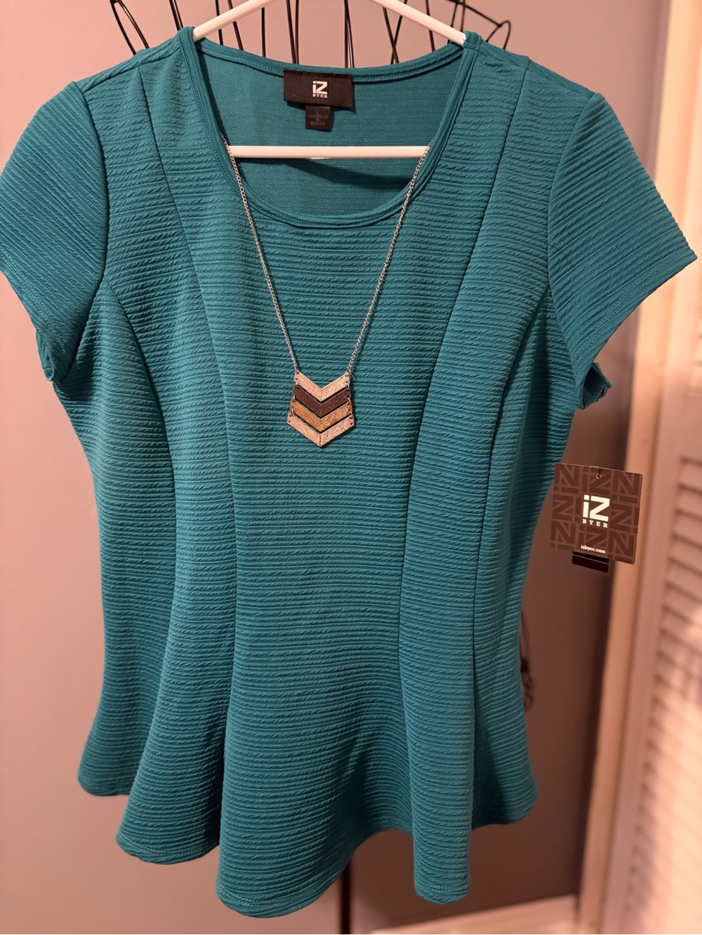 Iz Byer Teal Textured Short-Sleeve Peplum Top with Necklace
